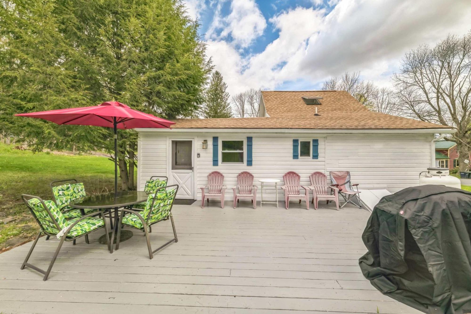 Cozy Milford Cottage On Half Acre W Deck & Grill Экстерьер фото